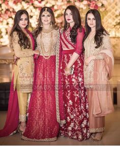 Brides side at the Mehndi Grooms Sister, Pakistani Women, Pakistani Women Dresses, Nikah Dress, Desi Dress, Pakistani Bridal Makeup, Fancy Casual, Casual Suits, Beautiful Pakistani Dresses