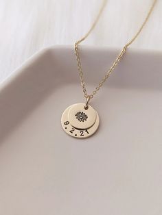 Personalized Birth Month Flower Date Name Necklace 14k Gold - Etsy Gold Birth Flower Necklace For Anniversary Gift, Gold Birth Flower Jewelry For Anniversary Gift, Gold Necklace With Birth Flower For Anniversary, Pine Jewelry, Cotton Box, Necklace For Mom, Birth Month Flower, Mom Christmas, Month Flowers