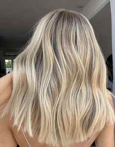 Blonde Hair Transformations, Vlasové Trendy, Honey Blonde Hair, Blonde Hair Inspiration, Blonde Hair Looks, Blonde Hair With Highlights, Penteado Cabelo Curto