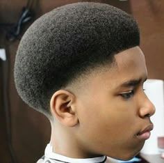 Mid Taper Fade Haircut Black, Barber Haircuts Fade, 360 Waves Hair, Hair Like Wool, Andis Clippers, Men Fade Haircut Short