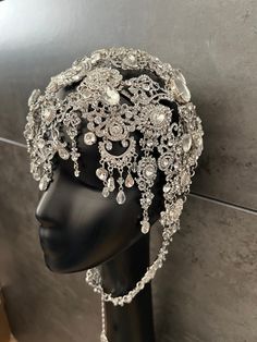 Bridal Headpiecewedding Headpiecesilver Headpiececrystal Bridal Headpieceflower Headpiece - Etsy Beaded Headpiece, Wedding Hair Jewelry, Pearl Headpiece, Headpiece Jewelry, Flower Headpiece, Hair Jewelry Wedding, Head Piece, Hair Stuff, Doll Accessories