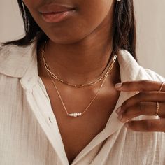 Looking for minimal yet bold? Enter our Gracie Luxe necklace ✨. A luxurious and dramatic statement piece this bolder version of the popular Gracie chain is a timeless addition to your wardrobe. Rose Gold Pearl Necklace, Luxe Necklace, Cascade Necklace, Rectangle Necklace, Layering Necklaces, Oval Necklace, Symbol Necklace, Gold Pearl Necklace, Zodiac Necklaces