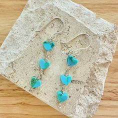 turquoise heart earrings Turquoise Heart Earrings, Beauty Marks, Jewelry Gift Guide, Candy Necklaces, Turquoise Drop Earrings, Turquoise Earrings Dangle, Forging Metal, Turquoise Heart, Kingman Turquoise