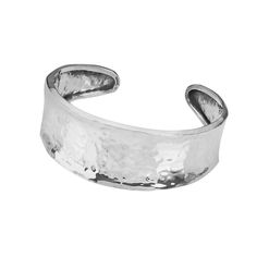 A stylish contemporary sterling silver cuff bangle crafted by Tianguis Jackson who take their inspiration from over a century of Mexico's silver crafting heritage. This is an open bangle that has a textured finish all the way around the outside.FEATURES Material - Hand Crafted by master silversmiths. TECHNICAL SPECS Material - Sterling Silver Chunky Silver Bracelet, Silver Cuff Bangle, Jewelry Workshop, Open Bangle, Latest Jewellery, Silver Bangle, Sterling Silver Cuff, Stunning Earrings, Silver Cuff Bracelet