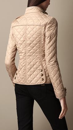 Heritage Quilted Jacket | Burberry Smocking Fashion, Warm Spring Outfits, Dress With Jacket, Trendy Jackets, Fragrances For Women, Women Jackets, British Outfits, Glamour Dress, Quilt Jacket