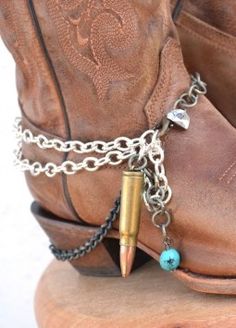 Boot Jewelry Diy Ideas, Jewelry Diy Ideas, Boot Wraps, Painted Boots, Bullet Crafts, Country Jewelry