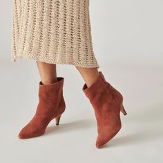 DEE BOOTIES CINNAMON SUEDE – Dolce Vita Dolce Vita Booties, Kitten Heel Boots, Dolce Vita Shoes, Tan Suede, Designer Boots, Kitten Heel, Suede Booties, Brown Suede, Bootie