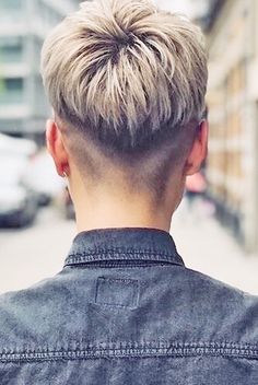 With fauxhawk Super Short Hair, Edgy Short Hair, Pinterest Hair, Edgy Hair, Haircut And Color, Short Pixie Haircuts, Short Haircut, Short Blonde