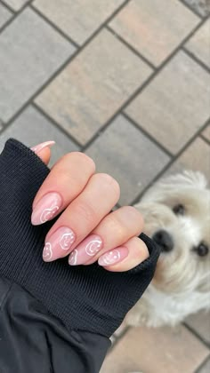 Aesthetic Minimal Nails, Nail Inspo For Work, Shilak Ideas, Short Almond Nails Designs Simple, Funky Almond Nails, Short Almond Nail Ideas, Almond Nails Simple, Minimal Nails, Simple Acrylic Nails