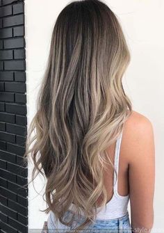 thin fine hair styles for women-cute hair styles-hairstyles Ashy Blonde, Brown Hair Balayage, Blonde Hair Inspiration, Balayage Hair Blonde, Beauty Hair Makeup, Blonde Hair Looks, Winter Hair Color, Winter Hair, Hair Color Balayage