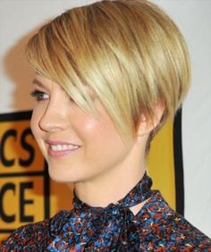 Short Stacked Bob Hairstyles, Modern Short Hairstyles, Inverted Bob Hairstyles, Stacked Bob Hairstyles, Inverted Bob, Funky Hairstyles, Edgy Hair, Short Bob Haircuts