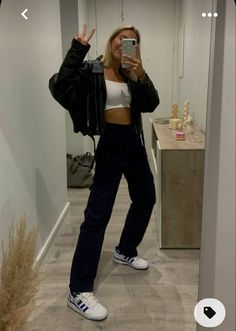 Forum Lows Outfit, Adidas Forum Low Women Outfit, Shoes Outfit Fashion, Effortlessly Chic Outfits, Causal Outfits, Adidas Outfit