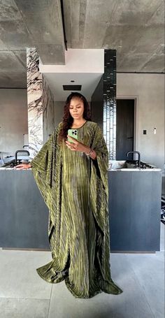 Modest African Fashion, African Abaya Styles, African Boubou Dresses, African Abaya, Nigerian Outfits, Nigerian Fashion