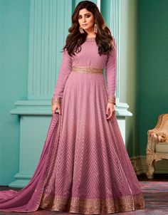 Introducing the Ruddy Pink Pant Style Anarkali - Semi-Stitched Salwar Kameez from Arabic Attire! 💖✨ This elegant ensemble is perfect for adding a touch of grace and sophistication to your wardrobe. #RuddyPinkPantStyleAnarkali #SemiStitchedSalwarKameez #ArabicAttire #FashionStatement #ElegantLook #IndianFashion Georgette Gowns Indian, Georgette Gowns, Anarkali Suits Bollywood, Shamita Shetty, Georgette Anarkali Suits, Green Anarkali, Floor Length Anarkali, Celana Fashion, Georgette Anarkali