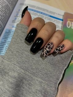 Black Nails With Leopard Design, Pretty Poison, Maroon Nails, Leopard Print Nails, French Acrylic Nails, Leopard Nails, Pretty Gel Nails, Nails Only, Nails 2023