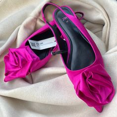 Flat Fabric Slingbacks. Front Flower Detail. Color: Fuchsia Size: 36 (Us/6) Flat Slingback Shoes, Zara Flats, Fairy Shoes, All Body Workout, Slingback Flats, Zara Shoes, Slingback Shoes, Loafer Flats, Flat Shoes Women