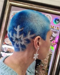 Hairstyles Side Shave Design, Hair Tattoo Designs, Pixie Hair Color, Short Dyed Hair, Hair Colour Design, Dyed Hair Men, Shaved Hair Designs, Buzzed Hair, Couture Hairstyles