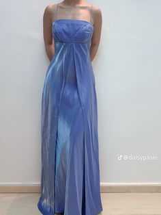 Prom 2000s, 2000s Prom Dress, 90s Prom Dresses, Prom Inspo, Prom Dress Inspiration, Cute Prom Dresses, Winter Formal, Pretty Prom Dresses, Fairytale Dress