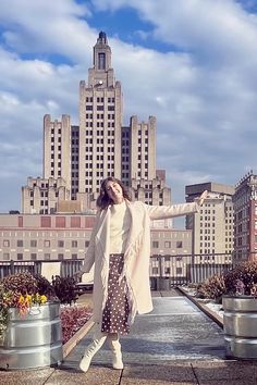 On the fringe of fashion!
Z Supply Alchemist Coat paired with Free People Analise Printed midi makes a fashionable statement!
Shop the look at the link below & follow us on Instagram @queenofheartsandmodernlove Free People, Queen