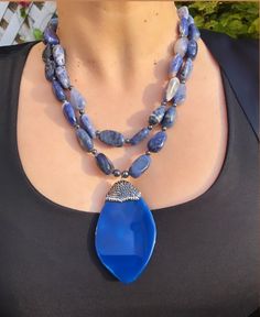 Layered big bold sodalite stone and agate pendant handmade navy blue statement necklace will elevate your spring stylings. This necklace is perfect for your daily outfits, special occasions, parties, birthdays, celebrations.  You can give gemstone necklace as a original gift for your mother, sister, wife, partner. Necklace Details  📐1. Necklace Lenght is 46 cm 📐2.Necklace Lenght is 42cm 📐10 cm adjustable chain. You can adjust lenght.  💎Gemstone :Sodalite Stone,Agate Stone Pendant,Gun Metal H Diy Necklace Patterns, Blue Statement Necklace, 2 Necklace, Necklace Patterns, Sister Wife, Necklace Unique, Unique Necklace, Personalized Gifts For Her, Necklace Statement