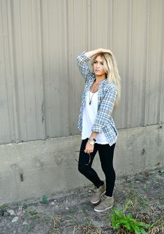 Styling Flannels, Cara Loren, Outfit Leggings, Everyday Fits, Sneakers Jordan, Looks Pinterest, Flannel Outfits, Fall Closet