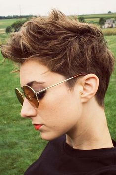 Short Pixie Hairstyles, Pixie Haircuts For Women, Pixie Haircut Ideas, Edgy Pixie, Pixie Haircuts, Short Pixie Cut, Haircuts For Women, Short Hair Haircuts