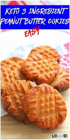 gluten free low carb 3 ingredient peanut butter keto cookies on wooden cutting board Kasey Trenum, Low Carb Peanut Butter Cookies, Dolce Poche Calorie, Butter Cookie Recipe Easy, Keto Peanut Butter Cookies, Diet Cookies, Best Peanut Butter Cookies, Keto Peanut Butter, Keto Cookie Recipes