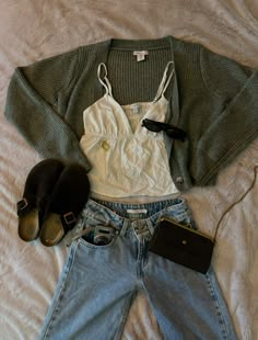 fall outfit, birkenstock clog outfit Birkenstock Clogs Outfit Aesthetic, Spring Birkenstock Clog Outfit, Fur Lined Birkenstock Clogs Outfit, Styling Berkinstock Clogs, Mocha Clogs Outfit, Winter Birkenstock Clog Outfit, Dark Brown Clogs Outfit, Cute Picnic Outfits Winter, Tan Pants Outfit Aesthetic