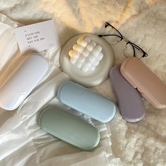 Bright Glossy Eyewear Cases Cute Cream Color System Glasses Case Women Portable Travel Sunglasses Simple Sunglasses, Glasses Storage, Sunglasses Storage, Sunglasses Box, Colored Glasses, Plastic Glasses, Cute Sunglasses, Men Cream, Cute Glasses