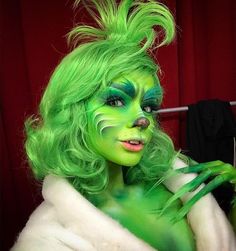 Grinch Halloween, Most Creative Halloween Costumes, Grinch Costumes, The Grinch Movie, Green Costumes, Halloween Tattoo, Unique Makeup