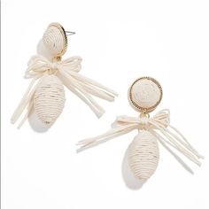 Baublebar Kat Wrapped Raffia Bow Earrings Chic Woven Earrings For Vacation, Elegant Woven Earrings For Party, Chic Woven Jewelry For Vacation, Chic Woven Summer Jewelry, Chic Summer Woven Jewelry, Chic Woven Earrings For Beach, Chic Woven Beach Earrings, White Woven Beach Jewelry, Chic Spring Earrings For Vacation