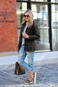 leopard slip on sneakers outfits - Google Search Boyfriend Jeans Fall, Slip On Outfit, Travel Sneakers, How To Wear Sneakers, Sneakers Fashion Outfits, Barbour Jacket