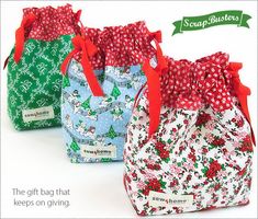 three bags with bows on them and the words sew totes written in red