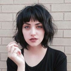 Edgy Haircuts, Choppy Bob Hairstyles, Shag Hairstyles, Joan Jett, Edgy Hair, Curly Hair With Bangs, Penteado Cabelo Curto, Trending Hairstyles, Curly Hair Cuts