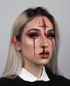 Halloween Makeup With Red Contacts, Glam And Gore Makeup, Halloween Costumes With Contacts, Halloween Creative Makeup, Gore Halloween Makeup Looks, Red Contacts Makeup, Latex Halloween Makeup, Fx Makeup Ideas, Halloween Blood Makeup