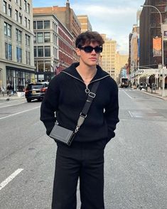 Men’s outfit Travel Outfits Winter, Travel Outfit Plane Cold To Warm, Cute Travel Outfits, Fall Travel Outfit, Noah Beck, Winter Travel Outfit, Concept Clothing, Street Style Outfits Men, Men Stylish Dress