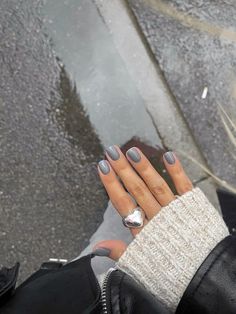 Gray Short Nails, Nails 2024 Autumn, Slate Nails, Nails Inspiration Ballerina, Pink Nails Inspiration, Manicure Aesthetic, Pastel Pink Nails, Minimal Nails