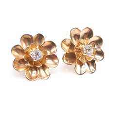 Antique 14K Yellow Gold Daisy Flower Screwbackj Earrings with European Cut Diamonds Flower Tops, European Cut Diamonds, Screw Back Earrings, Daisy Flower, Estate Jewelry, Jewelry Earrings Studs, Vintage Earrings, Prong Setting, Vintage Rings