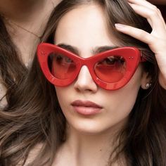 FREE SHIPPING!!! Material: PC +copper; Origin: Made in China Oversized Sunglasses Women, Women Mirror, Sunglasses Women Oversized, Cat Eye Sunglasses Women, Glasses Women, Sun With Sunglasses, Vintage Eyewear, Color Lenses, Luxury Sunglasses