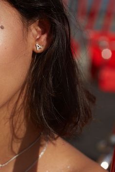 These single threader letter earrings are like studs, only better because the delicate chain post hangs down behind your ear, shimmying when you do. And the counterbalance keeps it secure without a pointy post or back. So you can nap in them if you want to. Aesthetic Ear Piercings, Letter Earrings, Initial Earrings, Earrings Diamond, Delicate Chain, Diamond Studs, Ear Piercings, Piercings