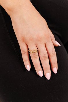 Enhance your style with this dazzling ring! Its unique knotted design adds a touch of sophistication to any outfit! Versatile and fashionable, it pairs perfectly with all of your wardrobe essentials! Promise Flower Open Ring, Modern Twist Midi Promise Ring, Chic Adjustable Midi Rings For Gift, Chic Adjustable Midi Rings As Gift, Gold Tie, Ring Gold, Affordable Fashion, Wardrobe Essentials, Your Style