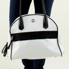 Designed For Gym And Yoga Bag. Stylish. Very Much Like New One Small Blemish. Clothing For Teens, Baby Yoga, Teen Clothes, White Tote Bag, Yoga Bag, White Tote, Gym Bags, Givency Antigona Bag, Day Bag