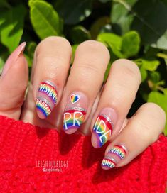 Nail Art Pride Month, Pride Themed Nails, Nail Desine, Pride Month Nails, Pride Nails Designs, Pride Nail Art, Pride Nail, Pride Nails, Rainbow Nail