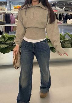 Formal Outfit Inspo Women, Feminine Masc Outfits, Rich Old Money Aesthetic Outfits, Preppy Modern Outfits, Uni Fall Outfits, Queer Winter Outfits, Winter Trip Outfits Cold Weather, Long Sleeve Tops Outfit, Uni Winter Outfits