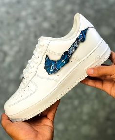 Behind the scenes by kickzzrus.kustoms Vlone Air Force 1, Paint Realistic, Af1 Custom, Painted Nikes, Blue Bandana, Nike Boots, White Nike Shoes, Custom Nike Shoes, Nike Air Shoes