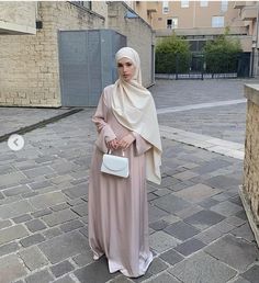 Jilbab Outfits Aesthetic, Baddie Hijabi Outfits, Abaya Burkha, Modest Ootd, Jilbab Outfits, Baddie Lifestyle, Outfits Muslim, Hijab Fashion Summer