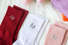 Unisex sock size Looking for a special personalized or customized gift for a lady, which has been proven to make her smile? Don't hesitate, our classic embroidered unisex socks can be customized with embroidered names or initials in any color you like. Whether as a gift or personal hospitality, it will definitely leave a deep impression on people. All of our socks are manufactured in a UK studio and will only be customized when you place an order. It has never been mass-produced. ✅ Detailed info Customizable White Socks For Gifts, Customizable White Socks As Gift, Customizable White Socks For Gift, White Cotton Socks For Gifts, White Cotton Socks As A Gift, White Cotton Socks As Gift, Personalized White Socks Gift, Embroidered Names, Embroidered Letters