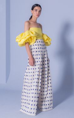 2020s Fashion, Bora Bora, Fashion Mode, Moda Operandi, Runway Fashion, Fashion Collection, Side Zip, High Fashion, Shoulder Top