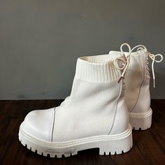 Brand New Never Worn Before! Perfect For This Upcoming Fall Season White Lace-up Boots For Spring, White Ankle-high Summer Boots, White Medium Width Boots For Spring, White High-top Boots For Spring, White Casual Boots For Fall, Casual White Boots For Fall, White Medium Width Winter Boots, White Medium Width Lace-up Boots, Casual White Ankle-high Boots