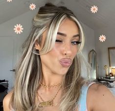 Thicker Money Piece Hair, Highlights All Over Hair, Platinum Hair On Tan Skin, Blonde Process From Brown, Partial Highlights Underneath, Low Damage Blonde, Small Chic Tattoos For Women, Popular Hair 2023, Blonde With Lowlights Underneath